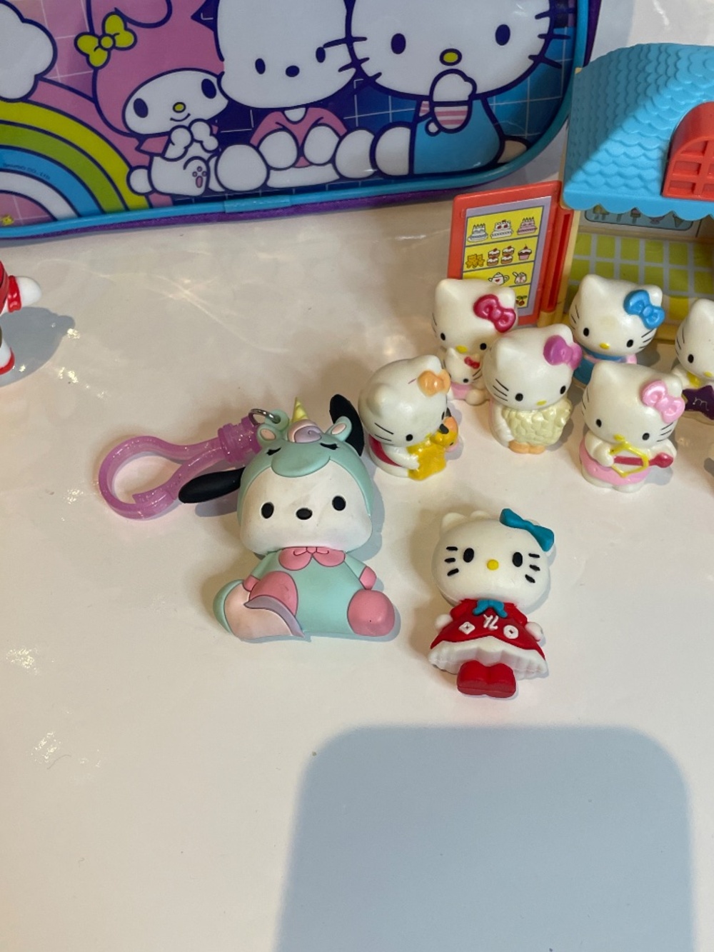Hello Kitty 😻& Friends Backpack & Figure bundle - Picture 7 of 12